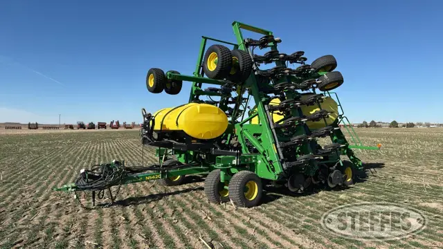 2022 John Deere N542C