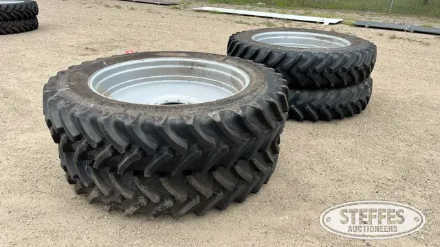 (4) Galaxy 380/90R46 tires