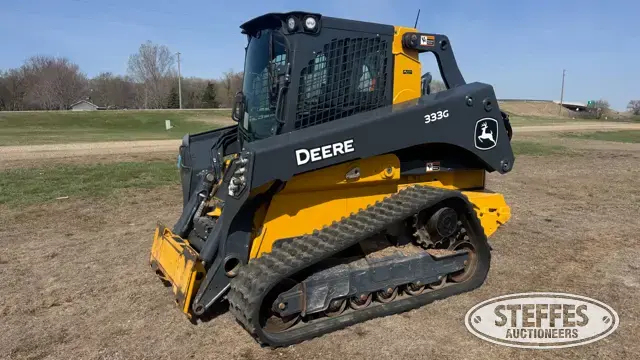 2022 Deere 333G