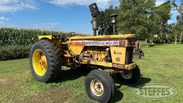 1969 Minneapolis Moline G-900