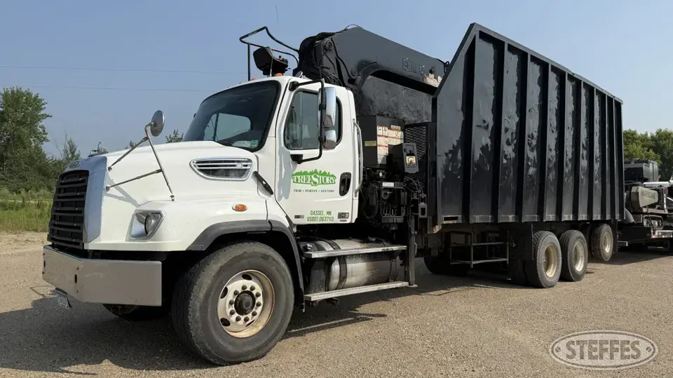 2013 Freightliner 114SD Specialty Truck