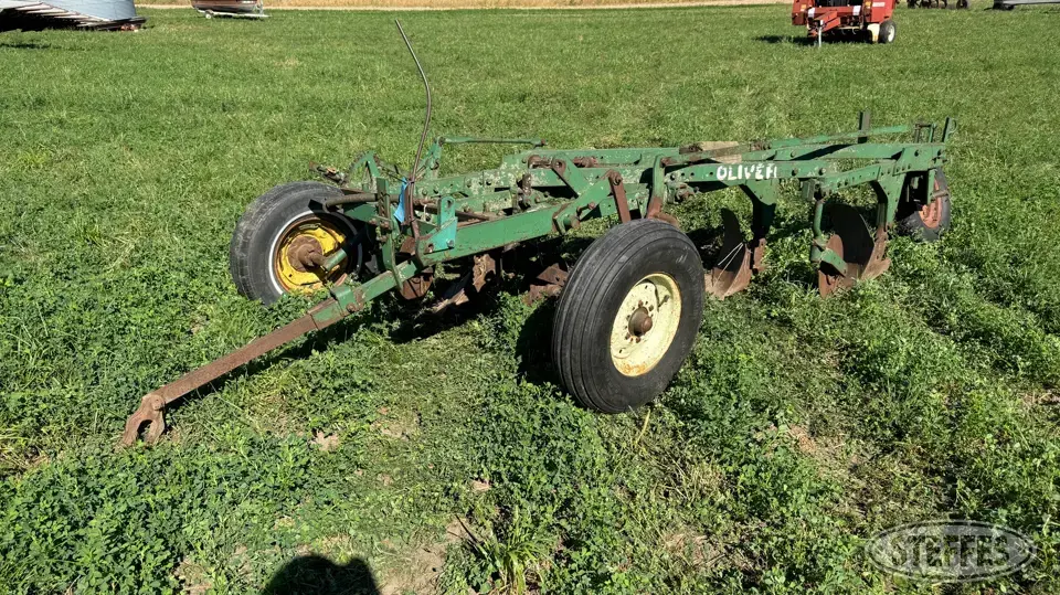 Oliver 4340 Plow