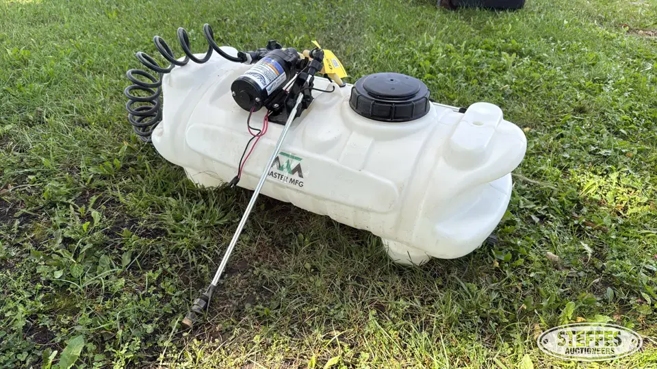 Master MFG yard sprayer Farm Support Item