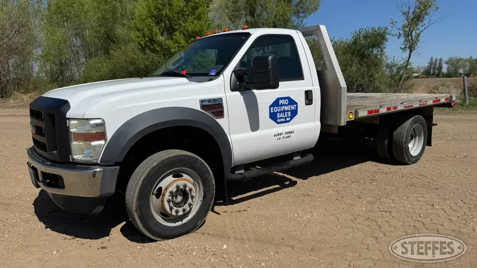 2008 Ford F-550 XL Flatbed Truck