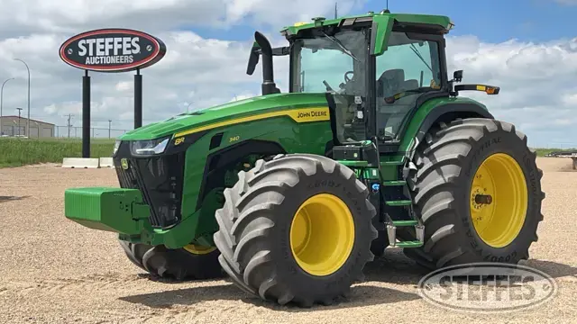 2023 John Deere 8R 340