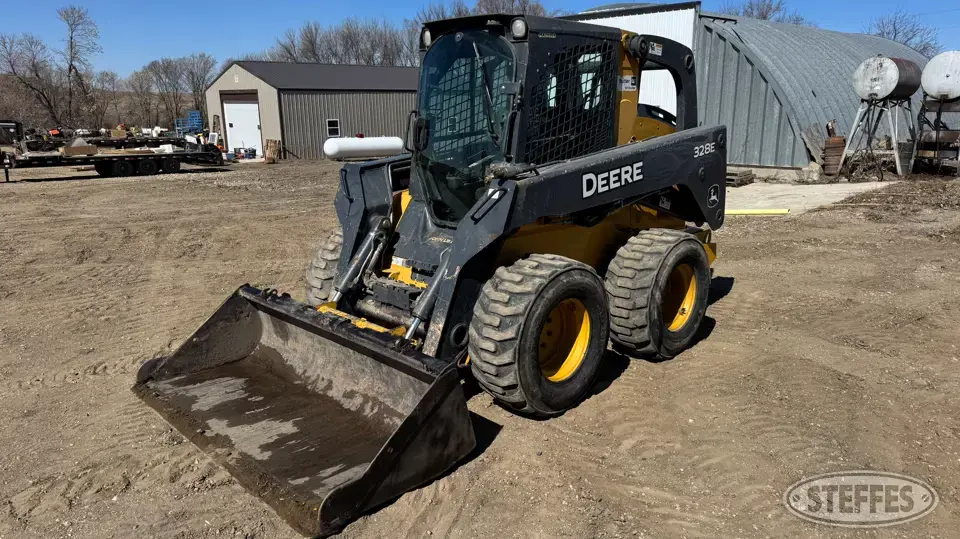 2015 John Deere 328E Wheeled Skid Steer