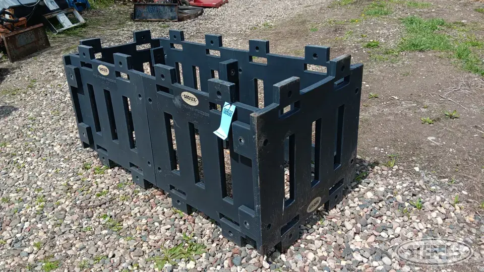 Sioux Feeders and Bunk