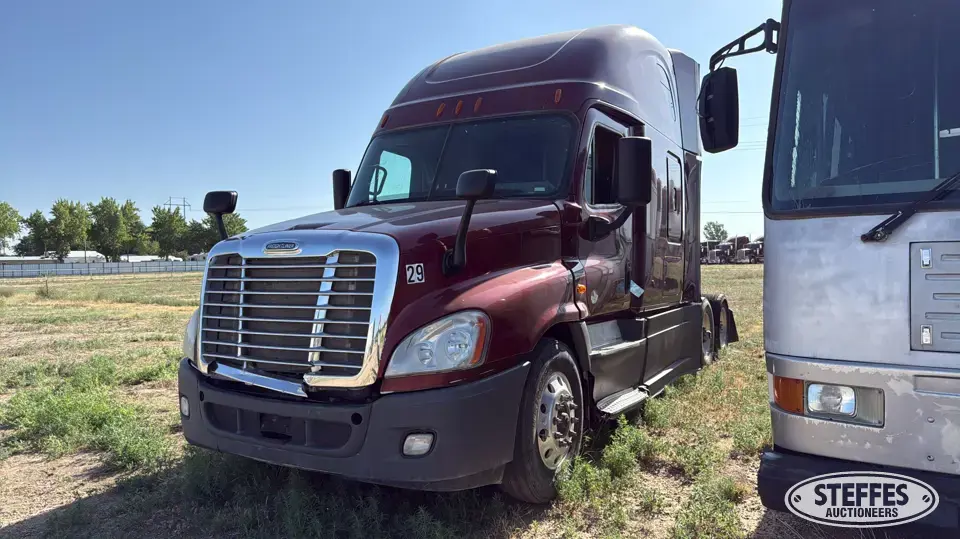 2016 Freightliner Cascadia 125 Conventional Truck without Sleeper