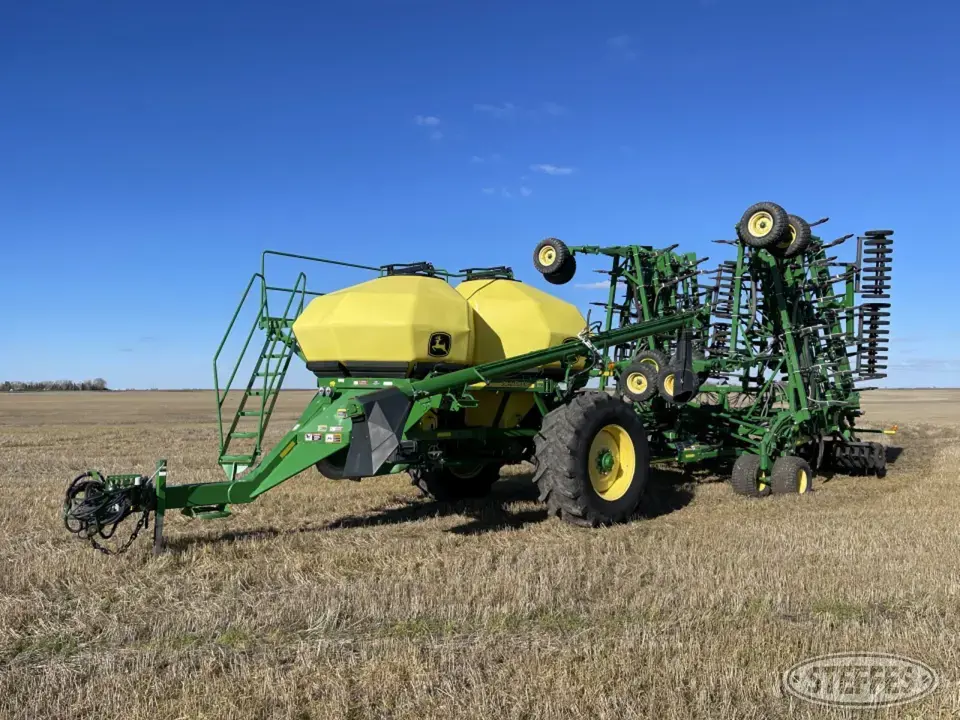 2015 John Deere 1830 Air Drills and Air Seeder