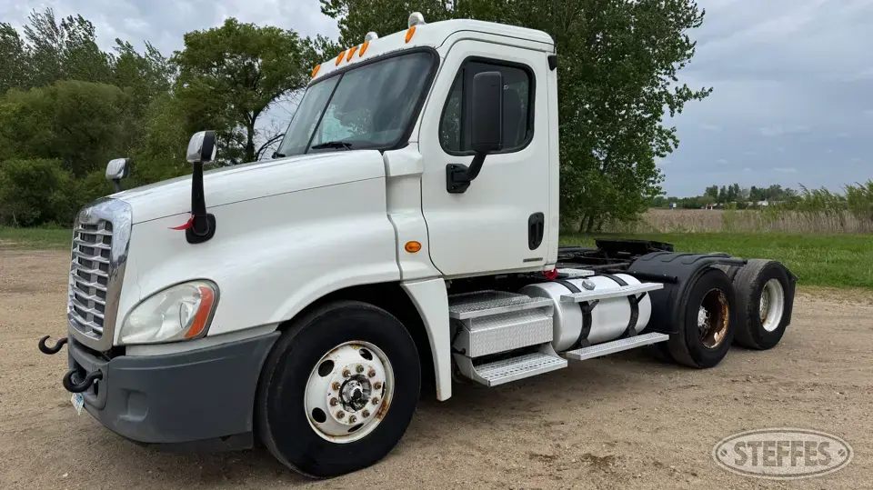 2011 Freightliner Cascadia Conventional Truck without Sleeper
