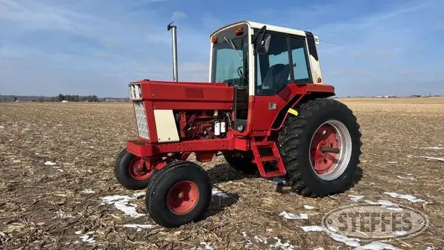 1977 International 1086