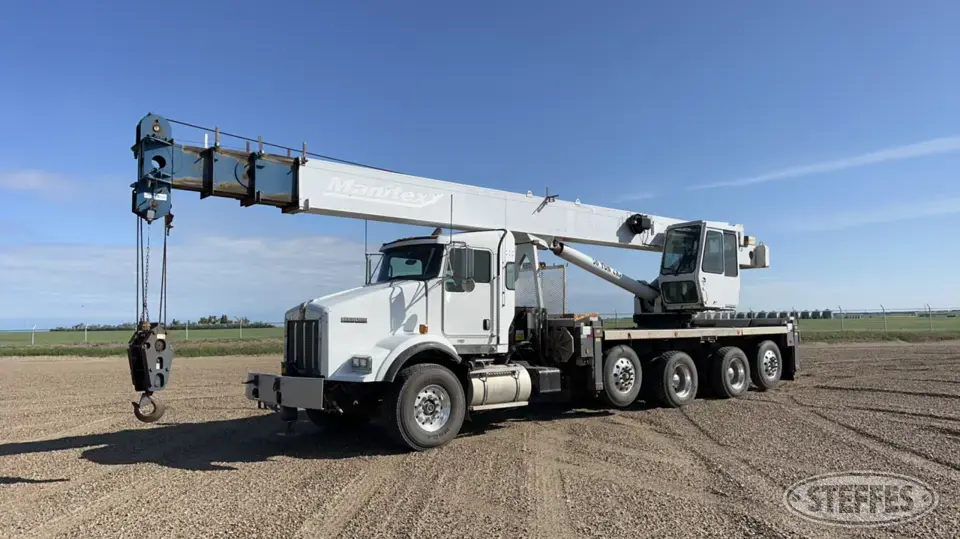 2009 Manitex 50110S on 2009 Kenworth T800 Boom Truck