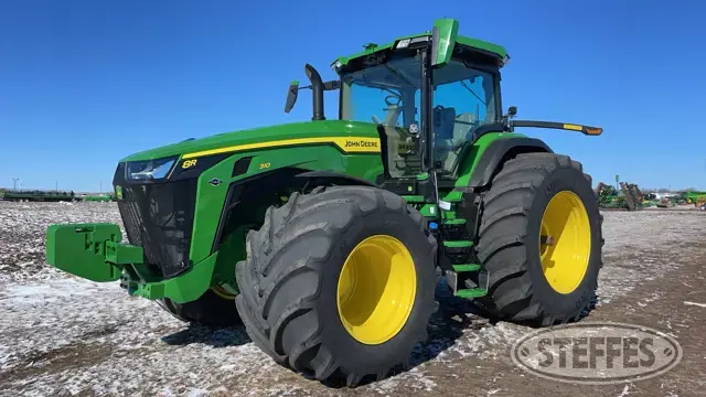2022 John Deere 8R 310
