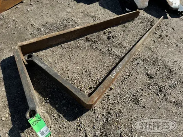 (2) HD forklift forks