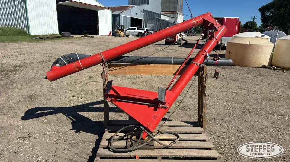 Westfield folding auger Transfer-Jump Augers and Conveyor