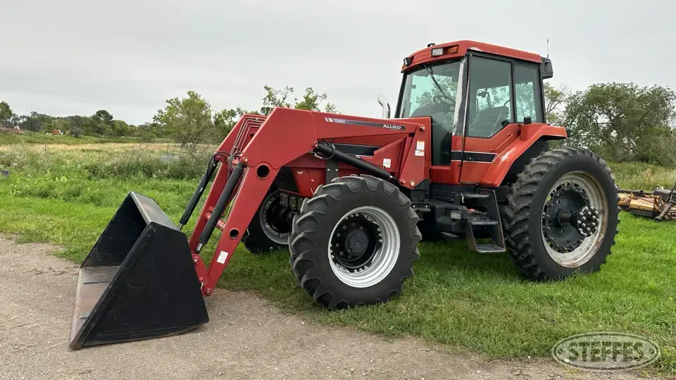 1987 Case IH 7120 MFWD Tractor