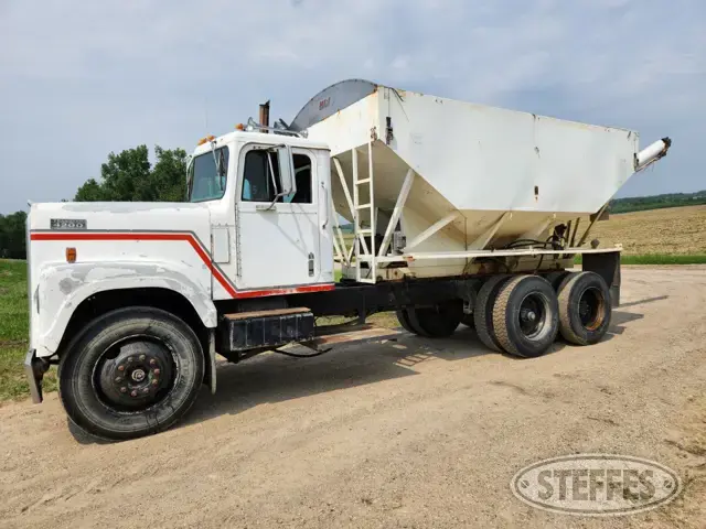 1975 International 4200 Transtar