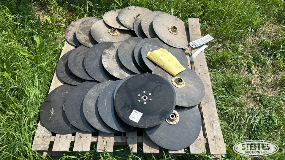 (24) Case IH 1200 blades Ag Equipment Part