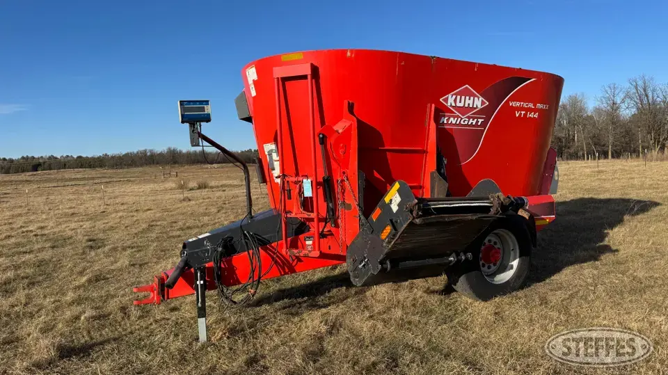 2015 Kuhn Knight VT 144 Vertical Maxx Forage Processing