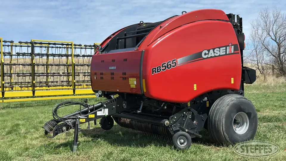 2014 Case IH RB565 Round Baler