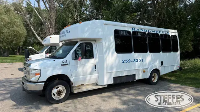 2012 Ford E-450
