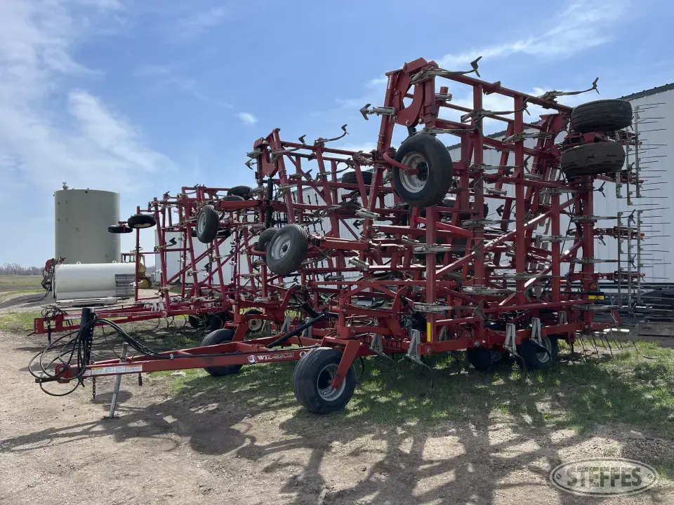 2012 Wil-Rich Quad X Field Cultivator