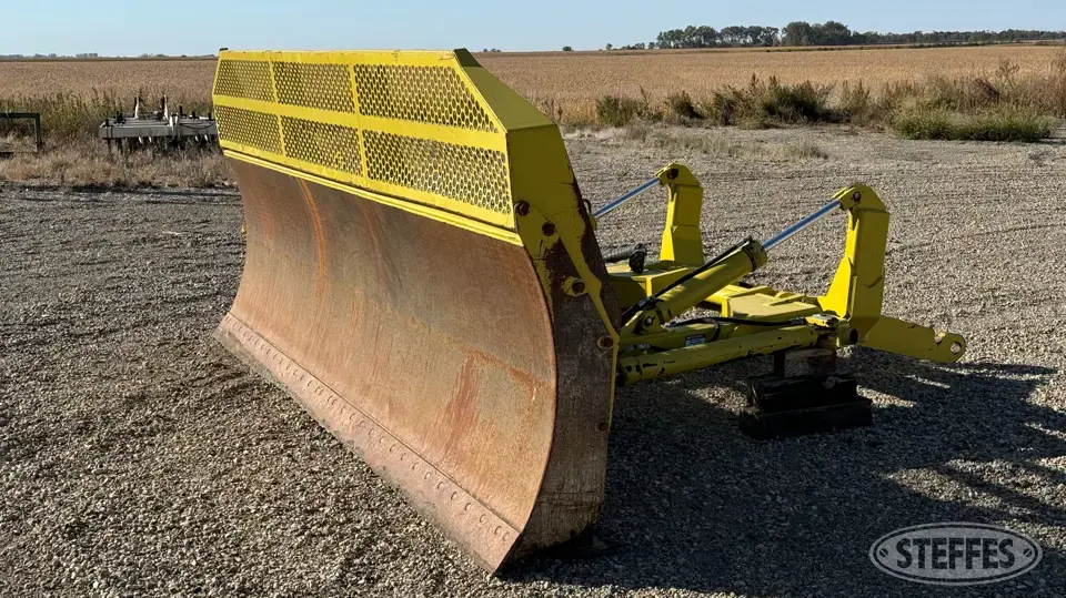 2012 Degelman 16-7900 Dozer Attachment