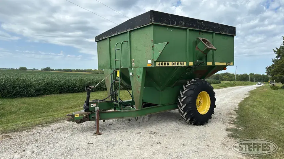 John Deere 500 Grain Cart