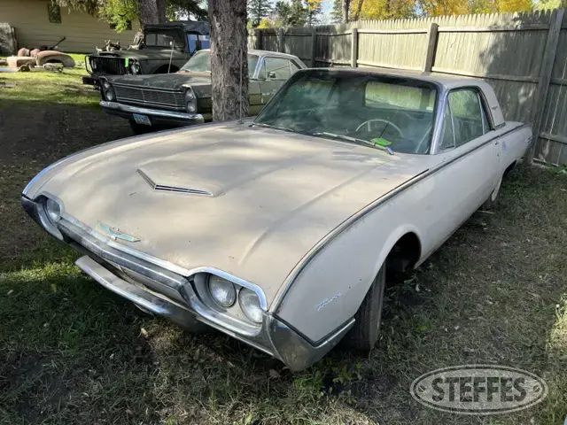 1961 Ford Thunderbird