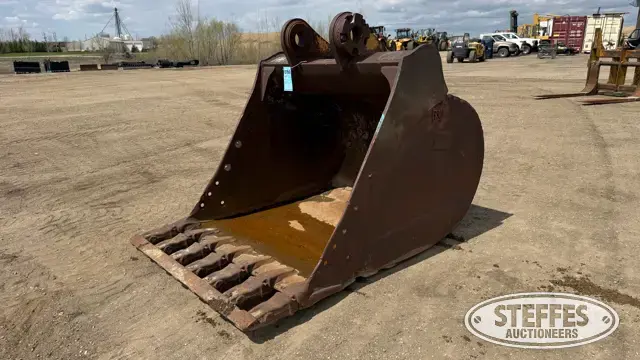 CAT excavator bucket