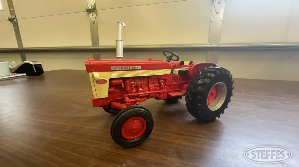 1976 International 460 Personal Property
