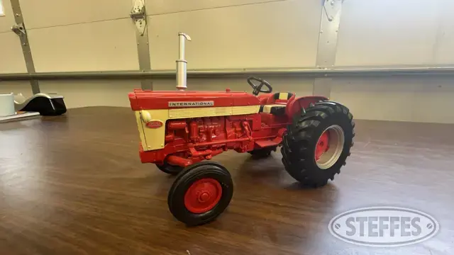 1976 International 460