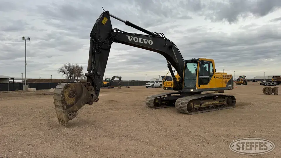 2006 Volvo EC240B LC Excavator