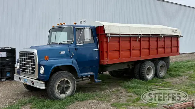 1974 Ford F700
