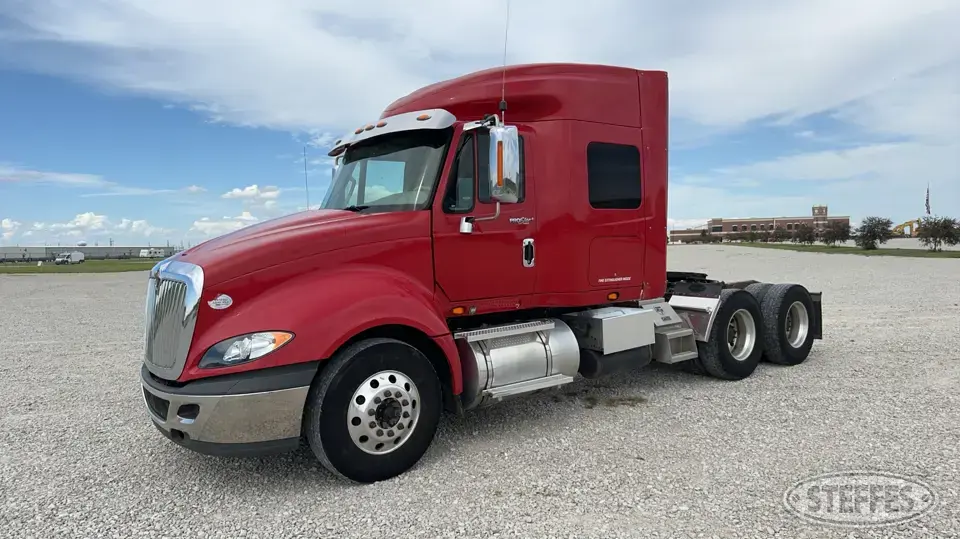 2013 International ProStar Conventional Truck with Sleeper