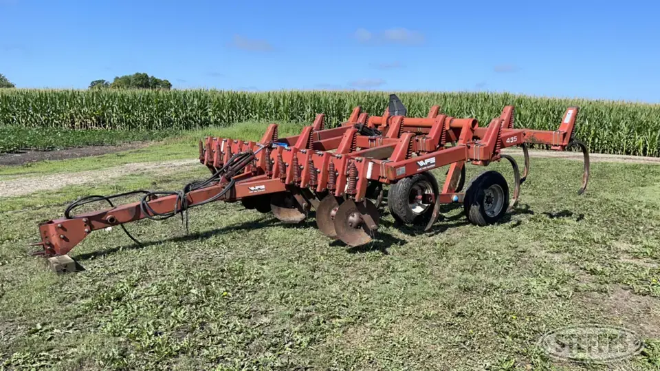 White 435 Vertical Tillage