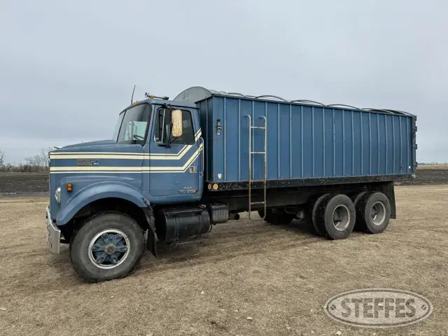 1980 White Road Boss 2