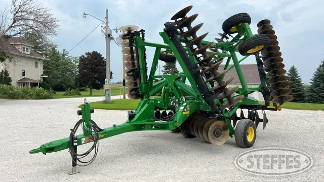 2013 John Deere 2623