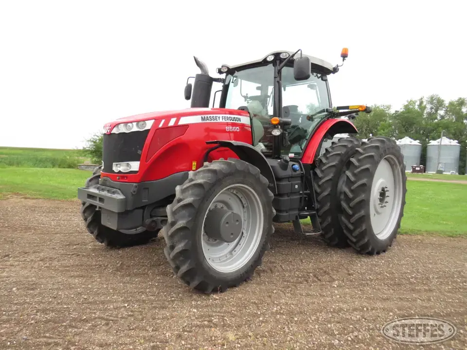 2014 Massey Ferguson 8660 MFWD Tractor