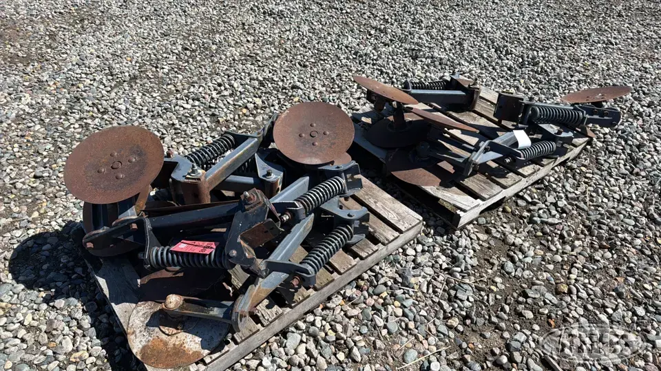 (8) DMI 730B disc leveler units Ag Equipment Part