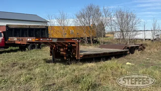 1979 Transcraft tri-axle lowboy trailer