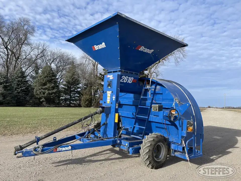 Brandt 2610 GBL Grain Bag Loaders and Unloader