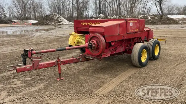 New Holland Hayliner 315