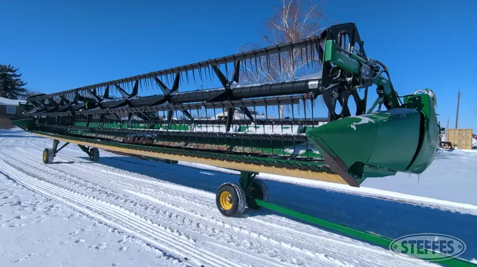 2011 John Deere 640D Draper Head