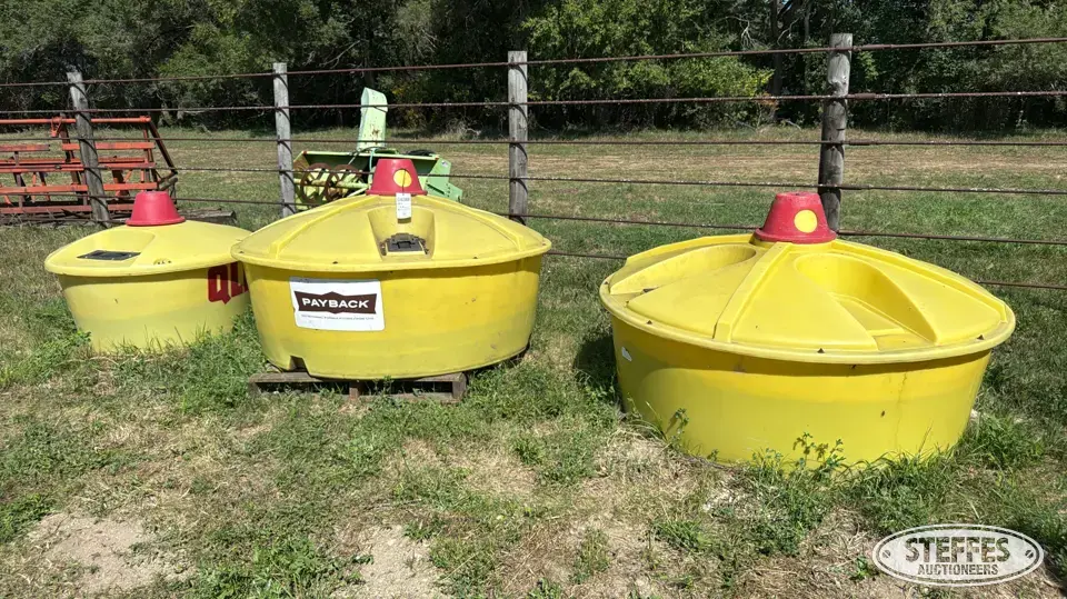 (3) QLF liquid mineral feeders Feeders and Bunk