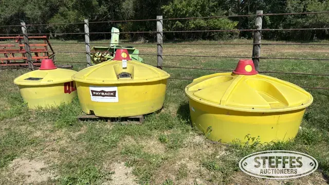 (3) QLF mineral liquid feeders