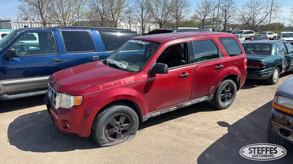 2010 Ford Escape XLS SUV