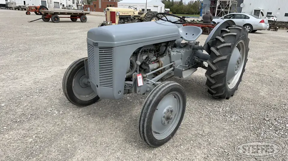 1948 Ferguson TO-20 2WD Tractor