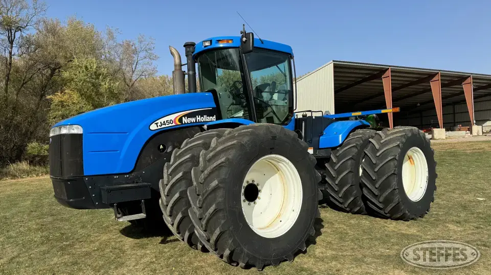 2006 New Holland TJ450 4WD Tractor