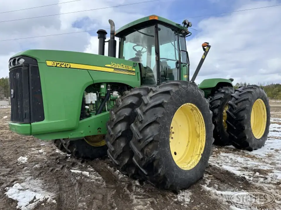 2005 John Deere 9220 4WD Tractor